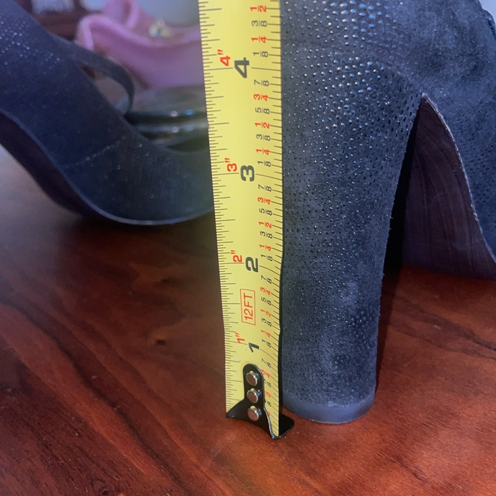 Stuart Weitzman heels with wood look toes! - Picture 8 of 8